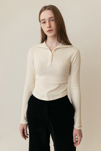 A RIBBED BUTTON COLLAR T_IVORY